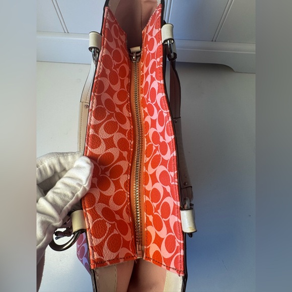 Coach Chelsea Signature Heritage Striped Tote - Picture 6 of 12